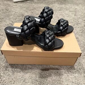 Steve Madden Black Chunky Braided Sandals